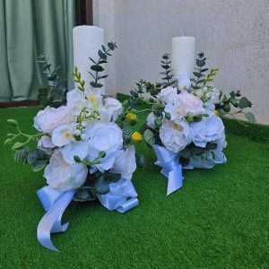 Set Lumânări cu Sculptură în Fagure și Decor Floral