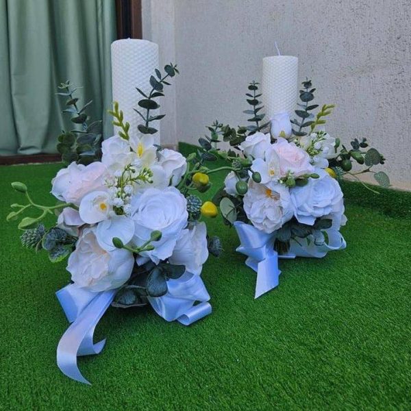 Set Lumânări cu Sculptură în Fagure și Decor Floral