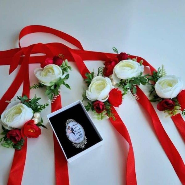 Brățară de Mână pentru Domnișoare de Onoare, Tematica  Rosu
