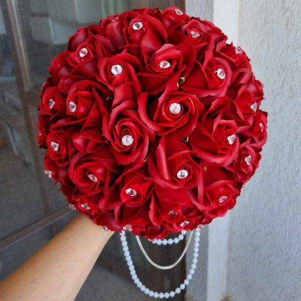 Buchet de Mireasă Mare cu Flori Roșii, Pietre Semiprețioase și Perle
