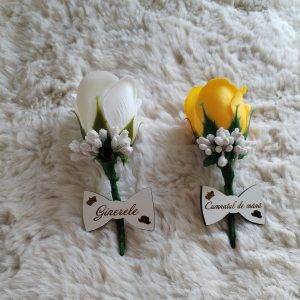 396222061_775580524326608_730581049508777669_n Cocarde Nunta, cu Ecuson de LEMN diferite culori