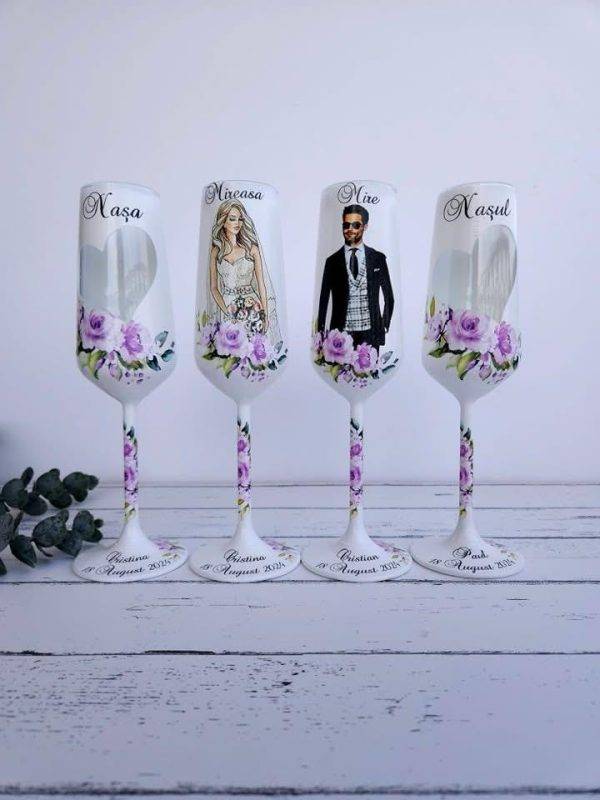 Set 4 pahare, Miri si Nasi, albe, Albe cu Inima Decupata si Flori!