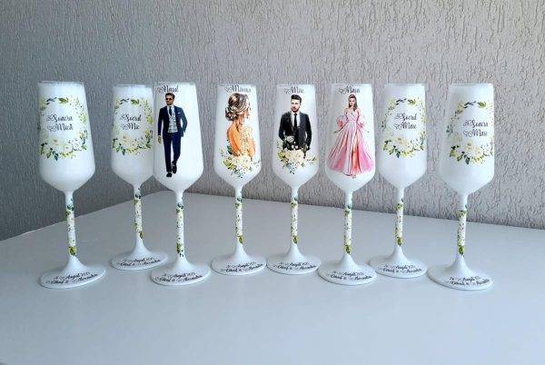 Set 8 pahare, Miri si Nasi cu Motive Florale si Imagini!