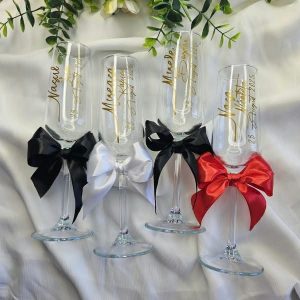 Set 4 pahare, Miri si Nasi personalizate transparente cu Fundite Colorate!
