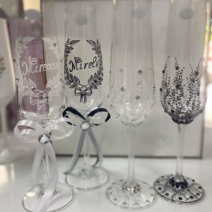 Set 4 Pahare pentru Miri si Nasi cu Fundite Albe/Negre si Strasuri!