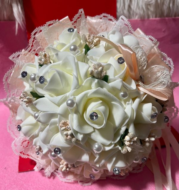 WhatsApp Image 2026-03-19 at 18.59.39 BUCHET NASE DIN FLORI DE SPUMA CU STRASURI SI PERLE!