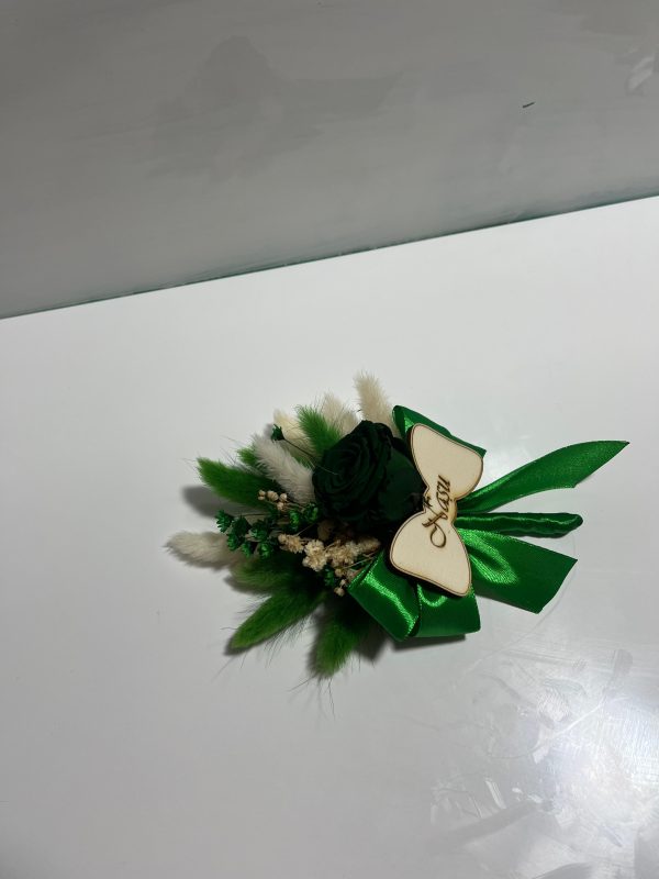 Cocarde Nasi cu Trandafiri Verzi,Flori Uscate si Ecuson din Lemn Natural!